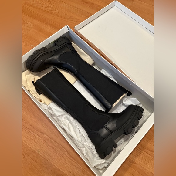 Ganni Black Cleated Tall Chelsea Boots - Picture 2 of 14